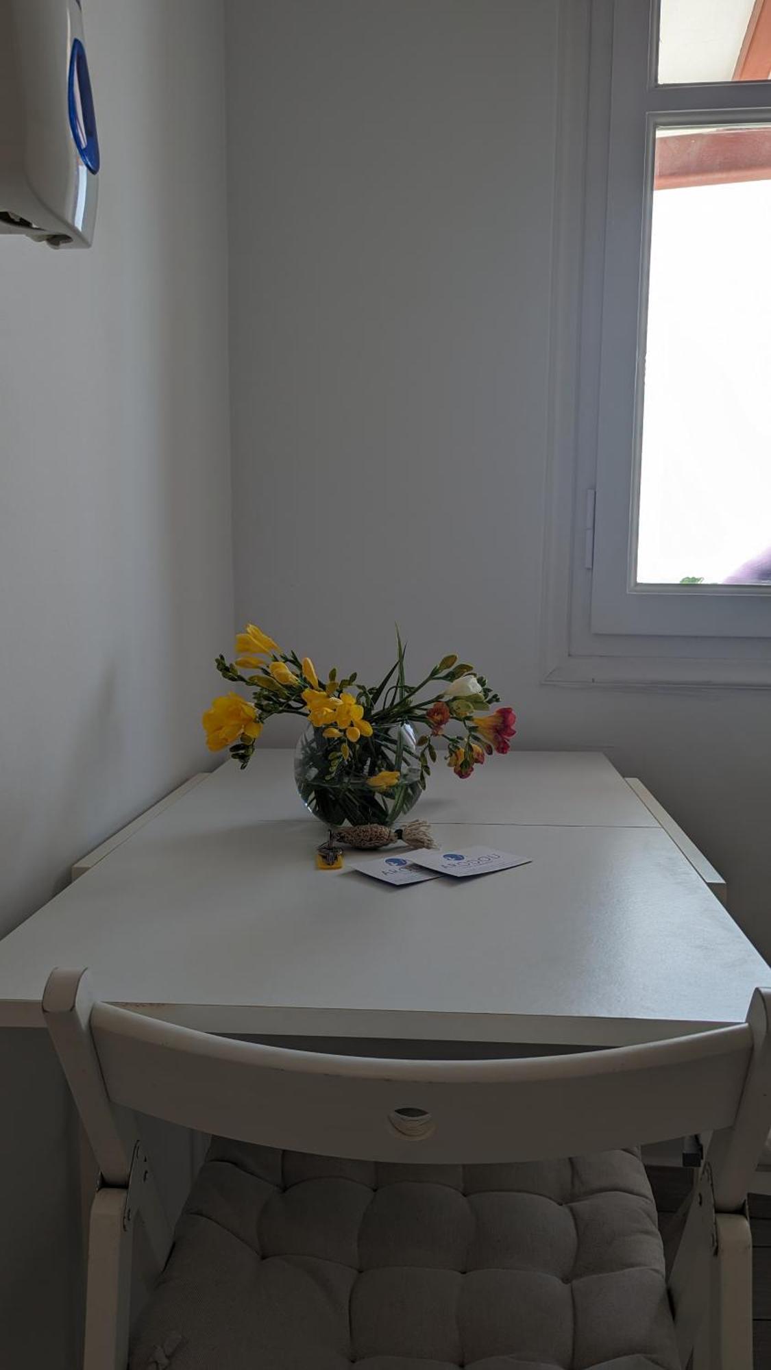 Arodou Studio And Apartment Mykonos Town ภายนอก รูปภาพ