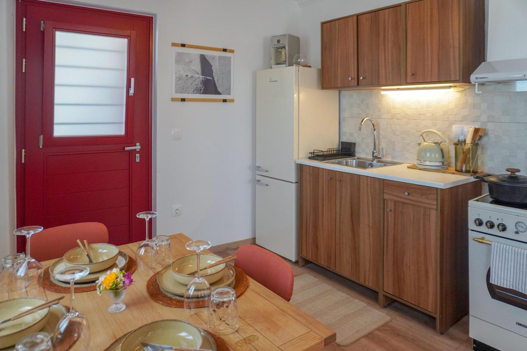 Arodou Studio And Apartment Mykonos Town ภายนอก รูปภาพ